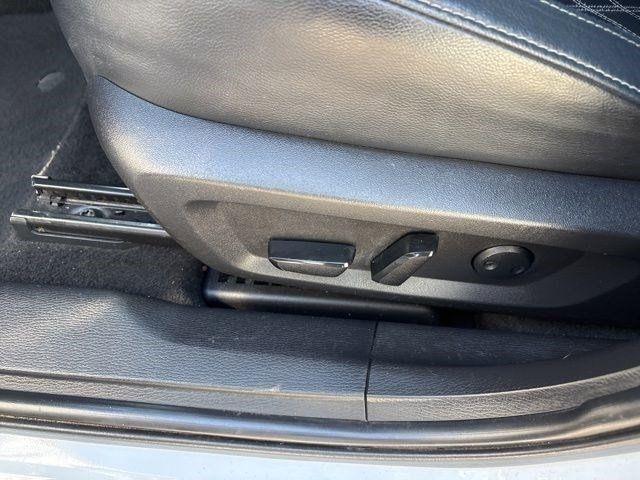 Mitsubishi Outlander SEL 4WD 2023