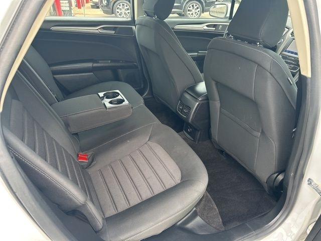 Ford Fusion Hybrid SE 2020