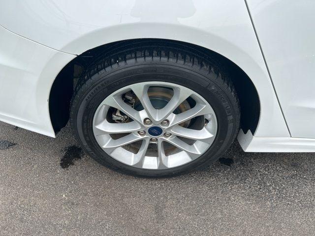 Ford Fusion Hybrid SE 2020