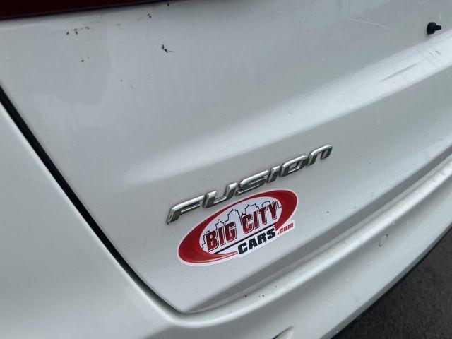 Ford Fusion Hybrid SE 2020