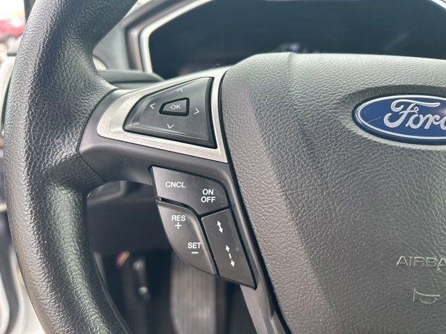 Ford Fusion Hybrid SE 2020