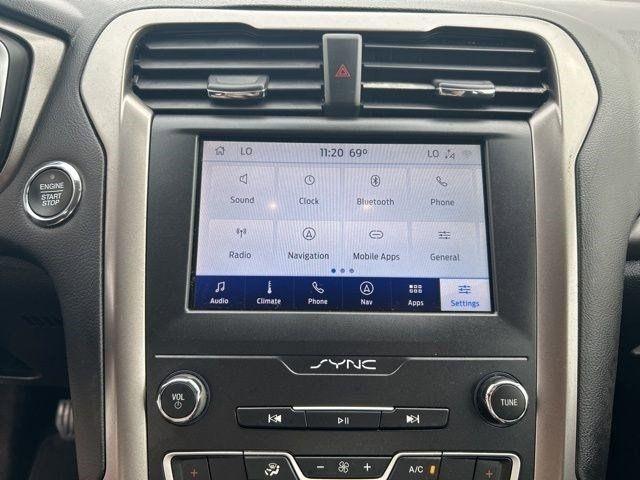 Ford Fusion Hybrid SE 2020