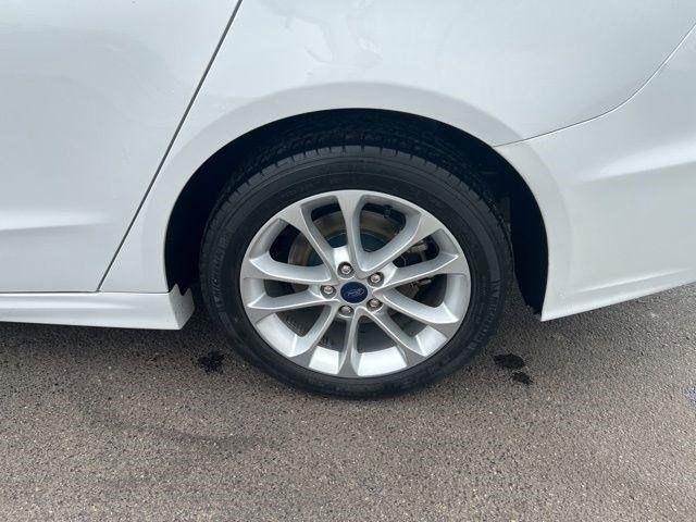 Ford Fusion Hybrid SE 2020