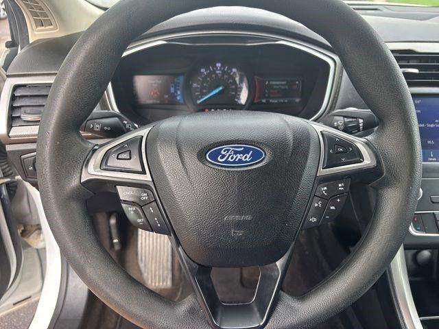 Ford Fusion Hybrid SE 2019