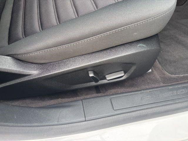 Ford Fusion Hybrid SE 2019