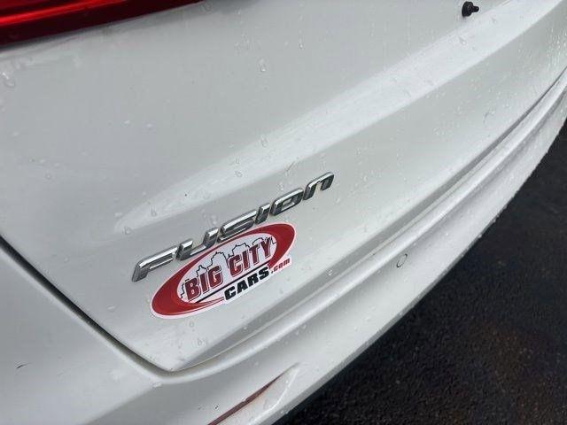 Ford Fusion Hybrid SE 2019