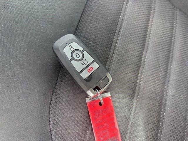 Ford Fusion Hybrid SE 2019