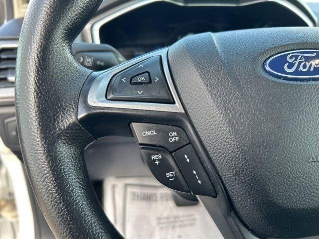 Ford Fusion Hybrid SE 2020