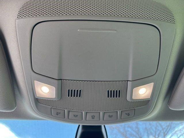 Ford Fusion Hybrid SE 2020