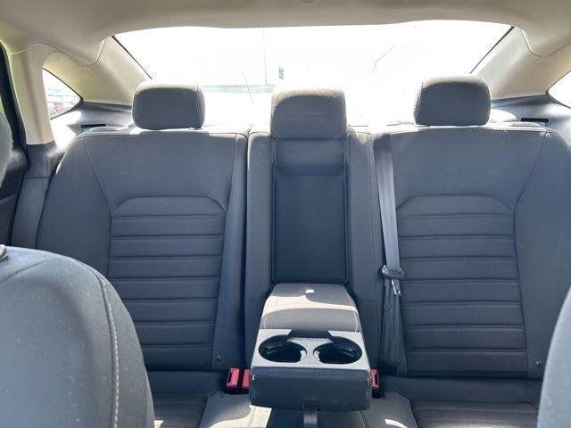 Ford Fusion Hybrid SE 2020