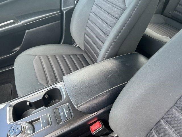 Ford Fusion Hybrid SE 2019