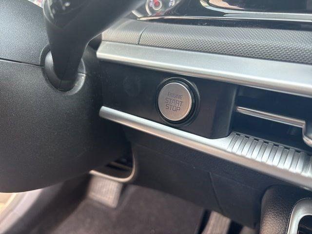 Kia K5 LXS 2023