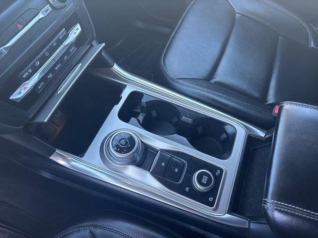 Ford Explorer XLT AWD 2020