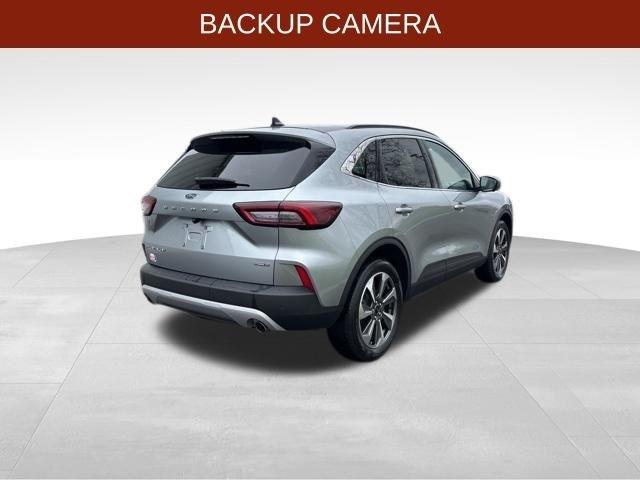 Ford Escape Platinum Hybrid AWD 2023