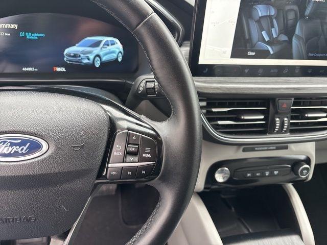 Ford Escape Platinum Hybrid AWD 2023