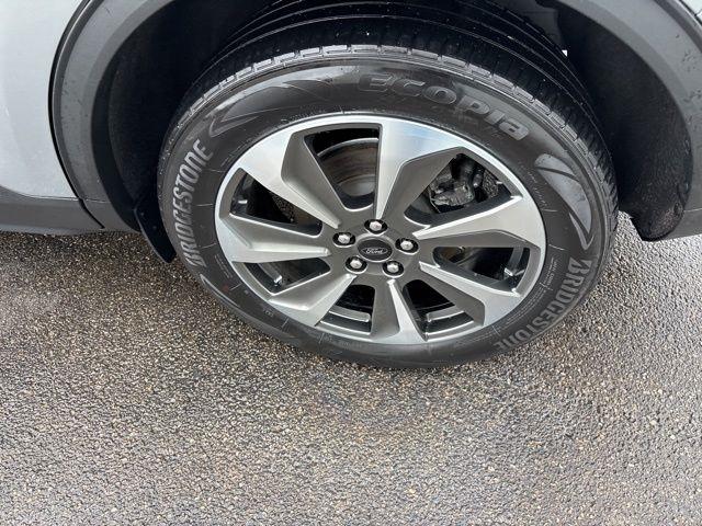 Ford Escape Platinum Hybrid AWD 2023