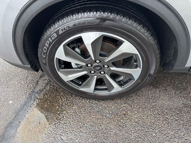 Ford Escape Platinum Hybrid AWD 2023