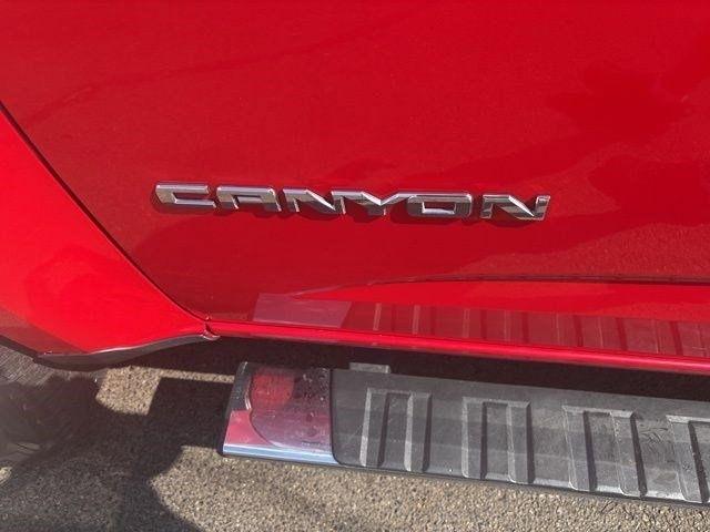 GMC Canyon SLT Crew Cab 4WD Short Box 2020