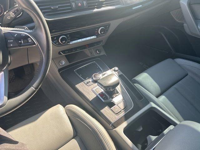 Audi Q5 2.0T Premium Plus quattro 2020