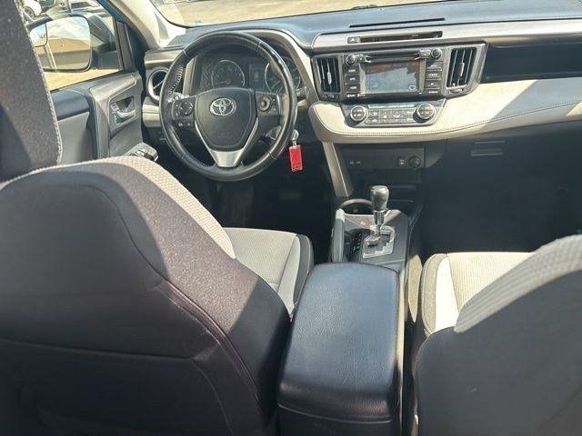 Toyota RAV4 XLE FWD 2016