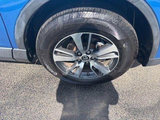 Toyota RAV4 XLE FWD 2016