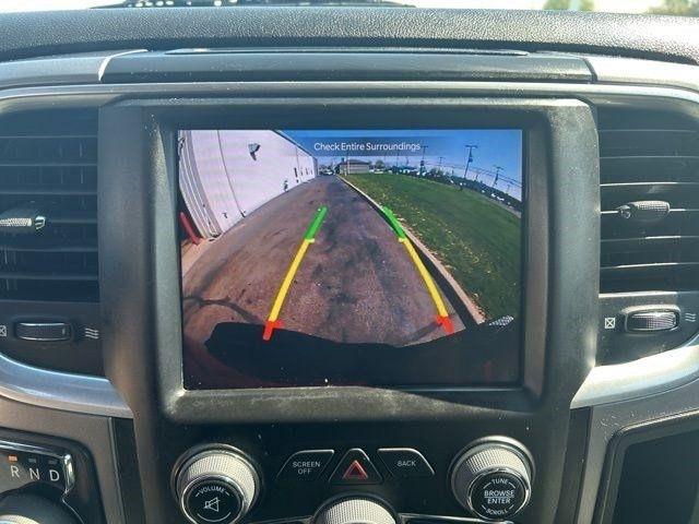 RAM 1500 Classic Tradesman Crew Cab SWB 4WD 2022