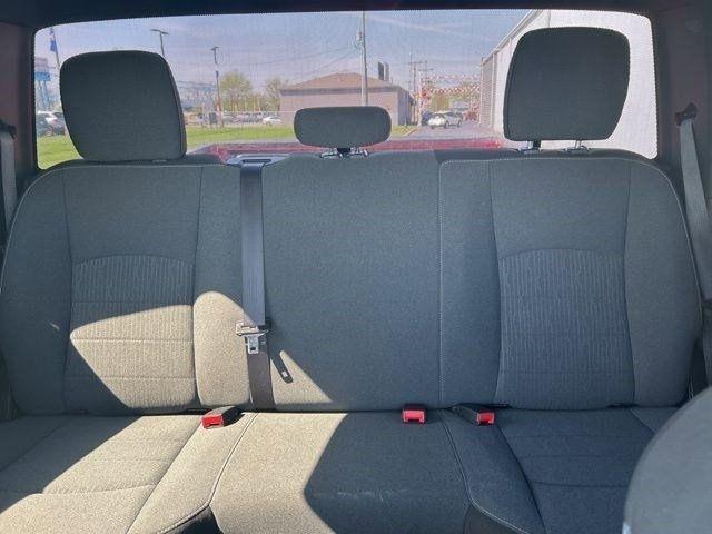 RAM 1500 Classic Tradesman Crew Cab SWB 4WD 2022