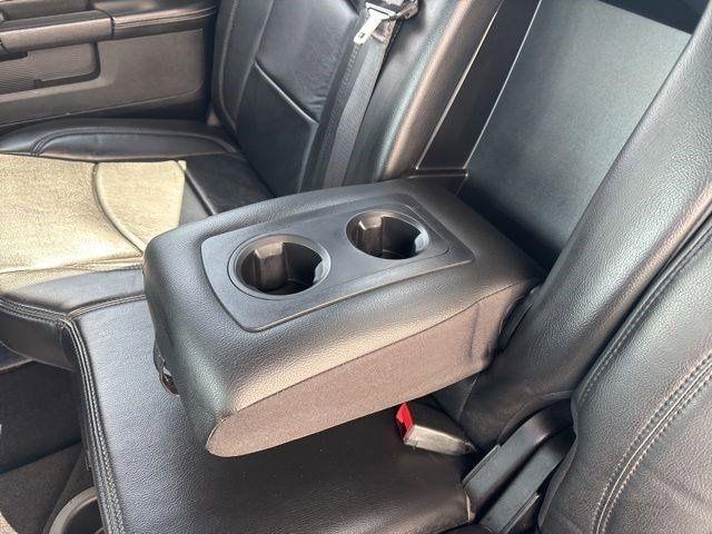 RAM 1500 Classic Tradesman Crew Cab SWB 4WD 2022