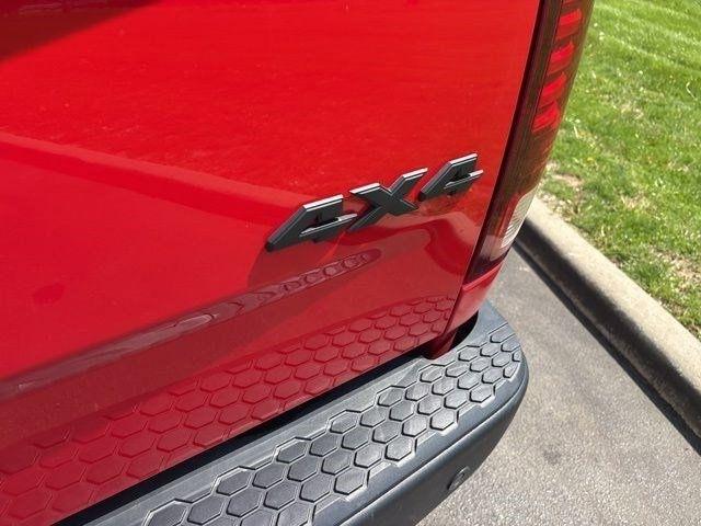 RAM 1500 Classic Tradesman Crew Cab SWB 4WD 2022