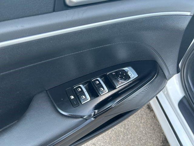 Kia K5 LXS 2023