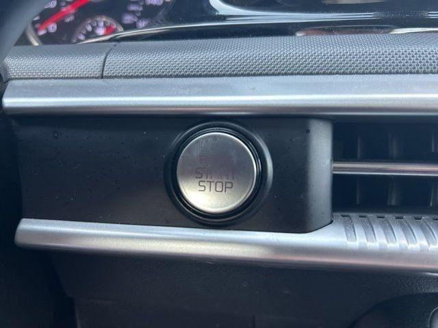Kia K5 LXS 2023