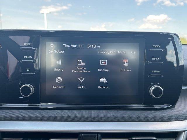 Kia K5 LXS 2023