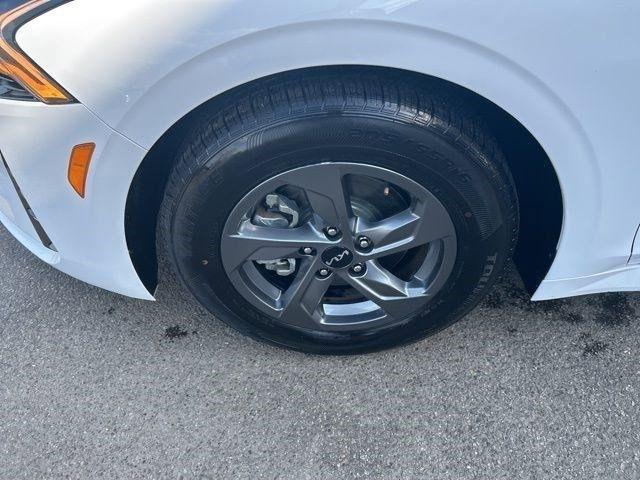 Kia K5 LXS 2023