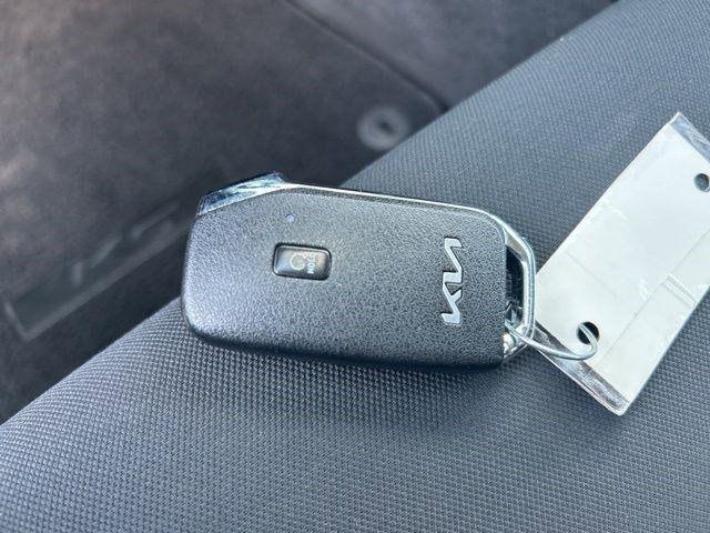 Kia K5 LXS 2023