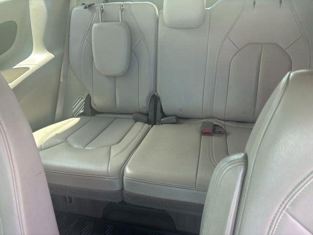 Chrysler Pacifica Touring-L 2021