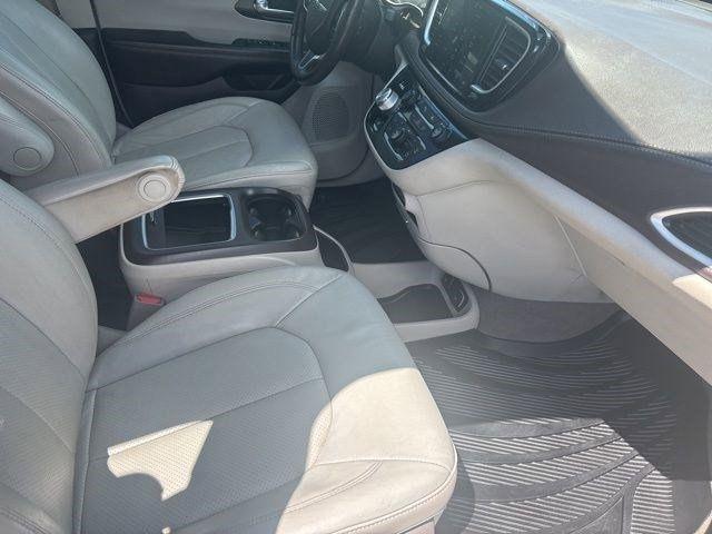 Chrysler Pacifica Touring-L 2021