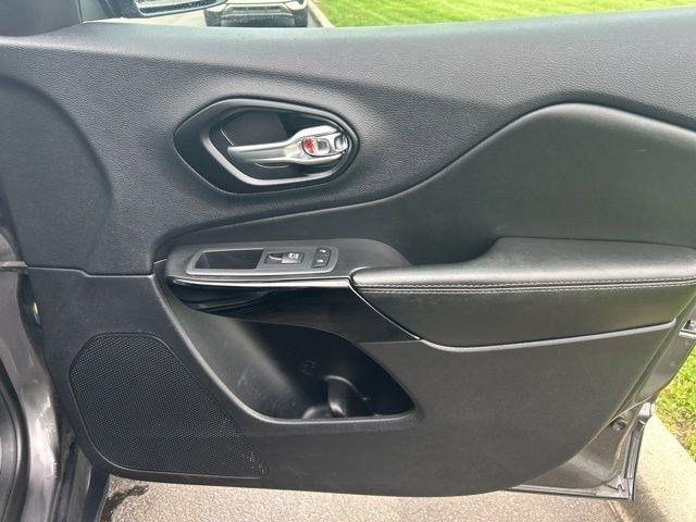 Jeep Cherokee Latitude Lux 4WD 2022