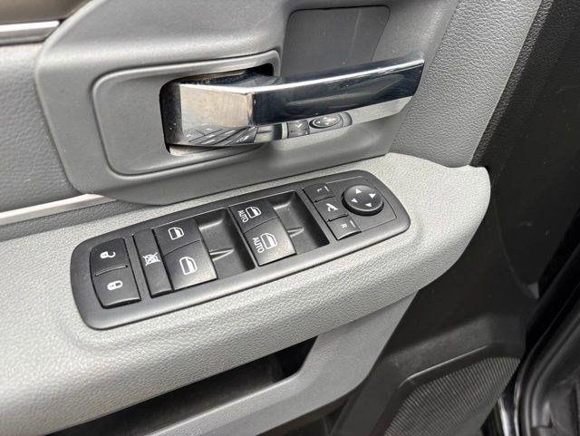RAM 1500 Classic Tradesman Crew Cab SWB 4WD 2019