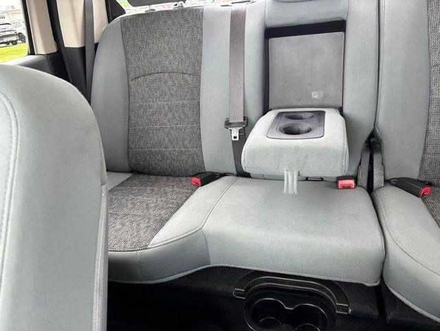 RAM 1500 Classic Tradesman Crew Cab SWB 4WD 2019