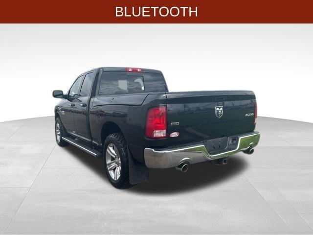 RAM 1500 SLT Quad Cab 4WD 2017