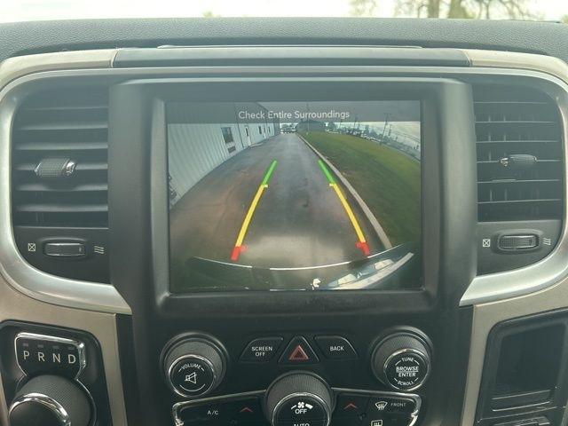 RAM 1500 SLT Quad Cab 4WD 2017