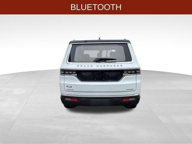 Jeep Grand Wagoneer Series III 4WD 2022