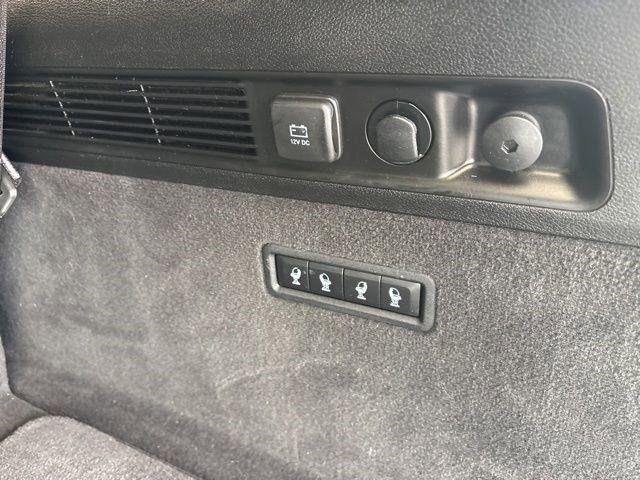 Jeep Grand Wagoneer Series III 4WD 2022