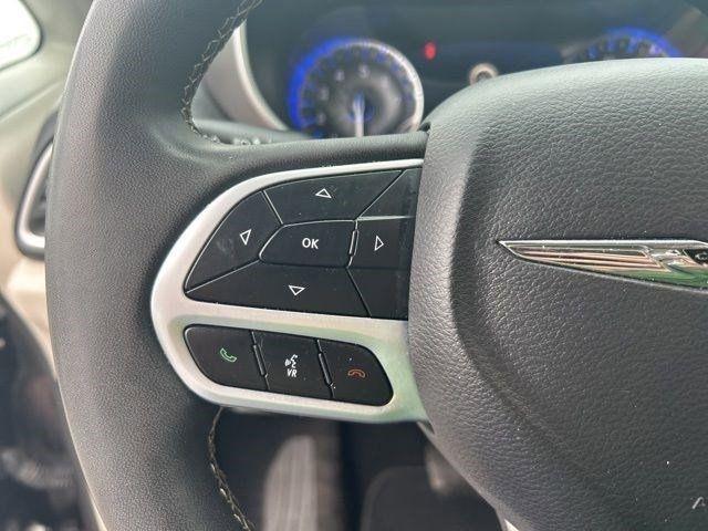 Chrysler Pacifica Touring L 2023