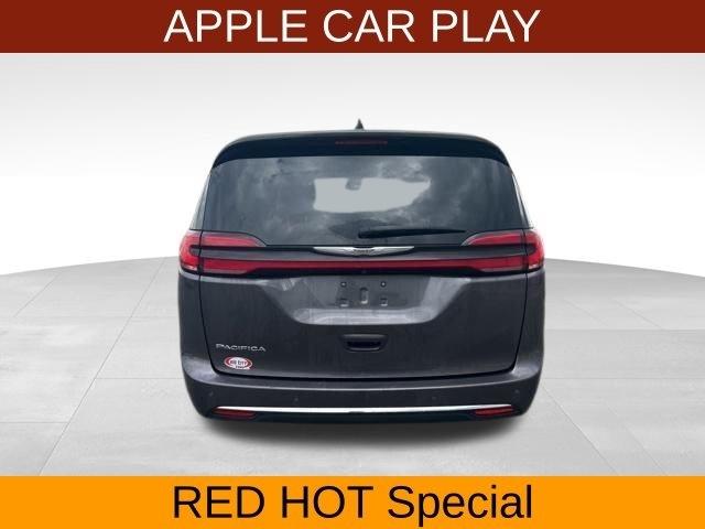 Chrysler Pacifica Touring L 2023