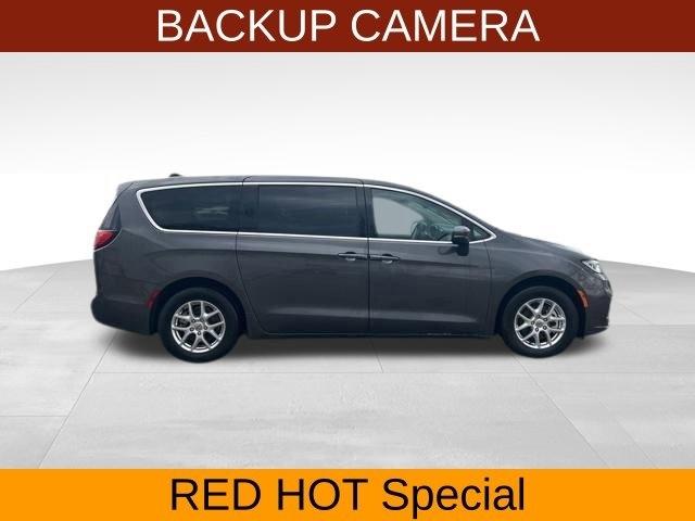 Chrysler Pacifica Touring L 2023