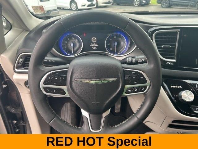 Chrysler Pacifica Touring L 2023