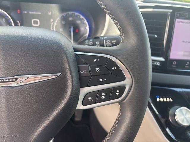Chrysler Pacifica Touring L 2023