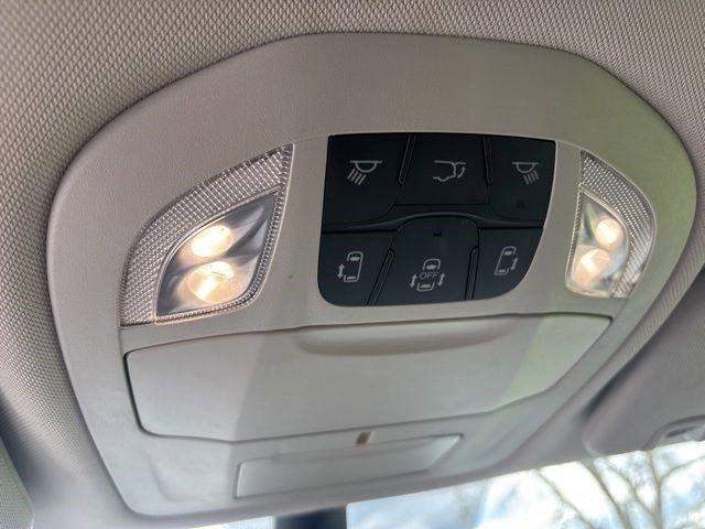 Chrysler Pacifica Touring L 2023