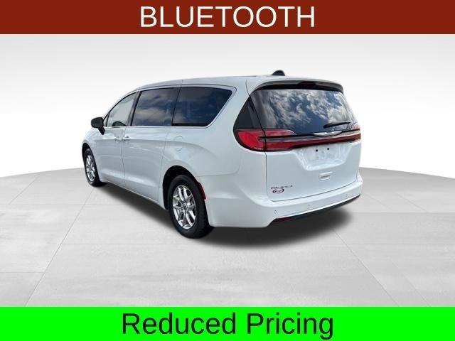 Chrysler Pacifica Touring L 2023